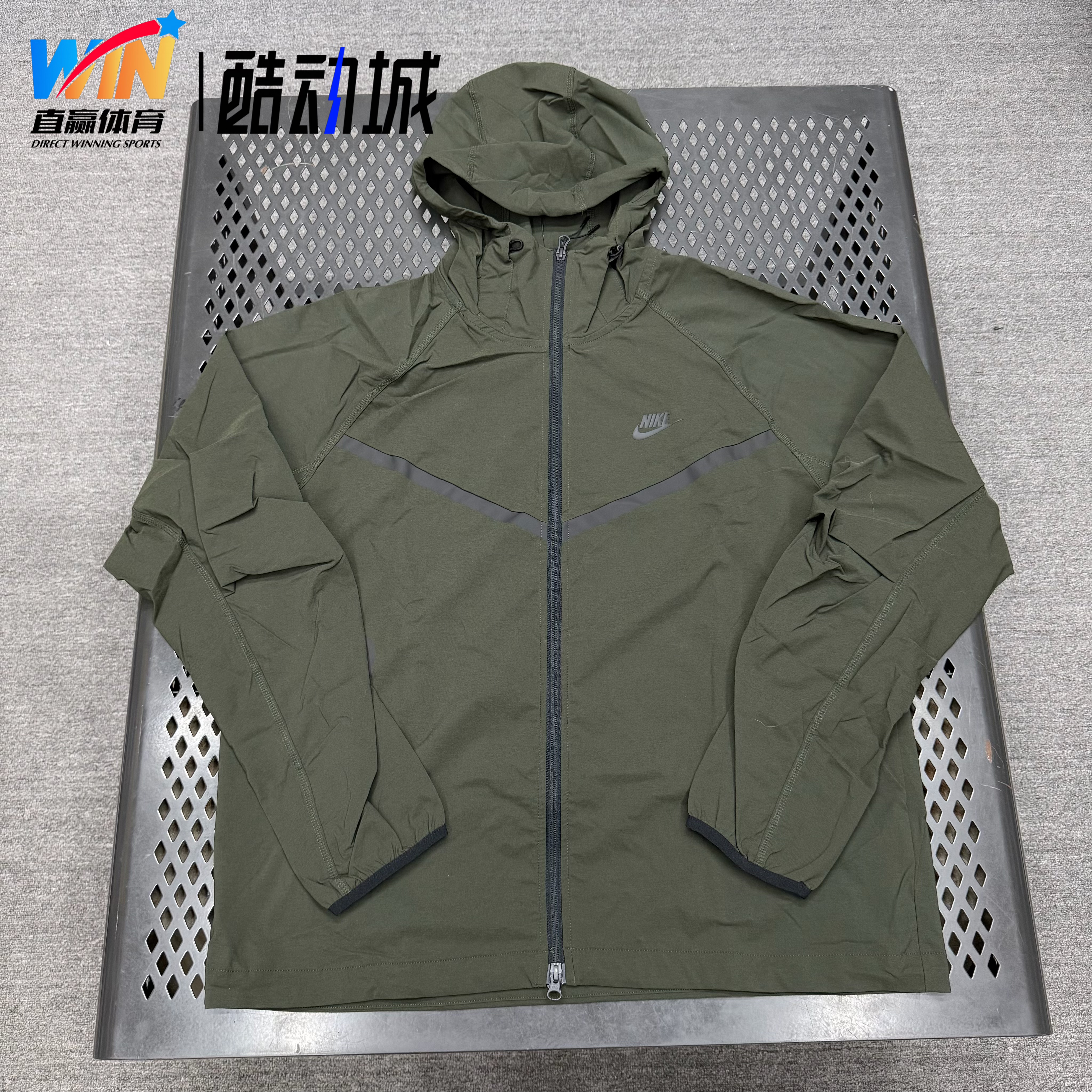 耐克/Nike 风行者男子梭织运动休闲连帽拉链夹克外套HM7152-355