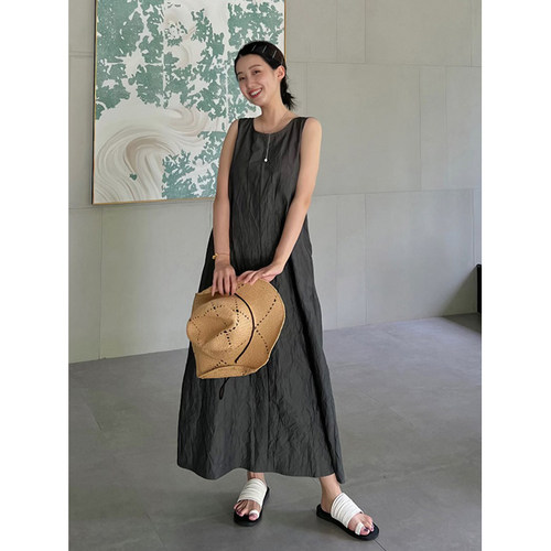 暗黑蓬蓬裙微褶抽褶连衣裙