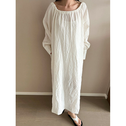 休闲简约长款微褶皱纯色连衣裙