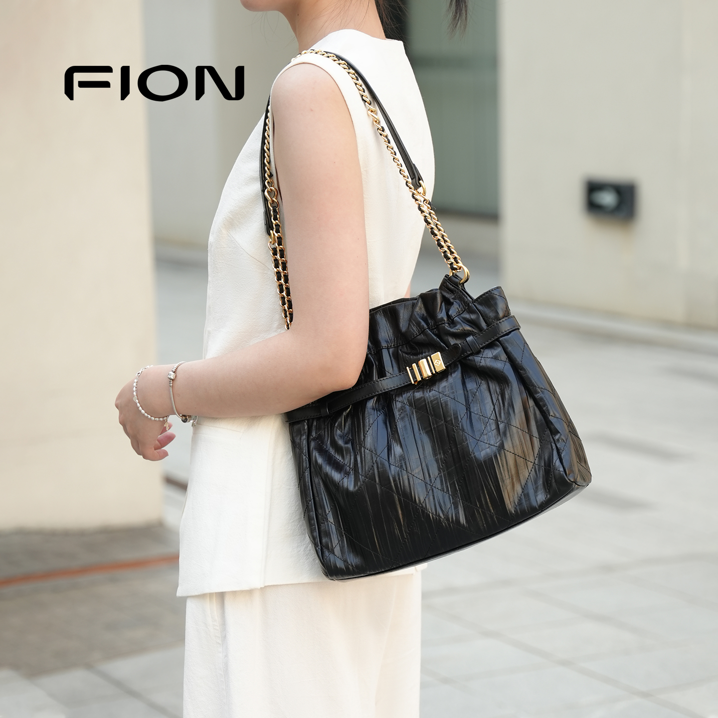 Fion/菲安妮音符流浪包水桶包