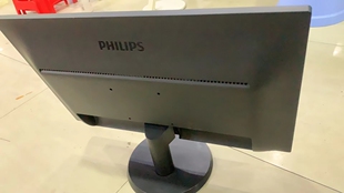 飞利浦24英寸  243v5q  240v5q 家用办公监控显示器，二手9成新