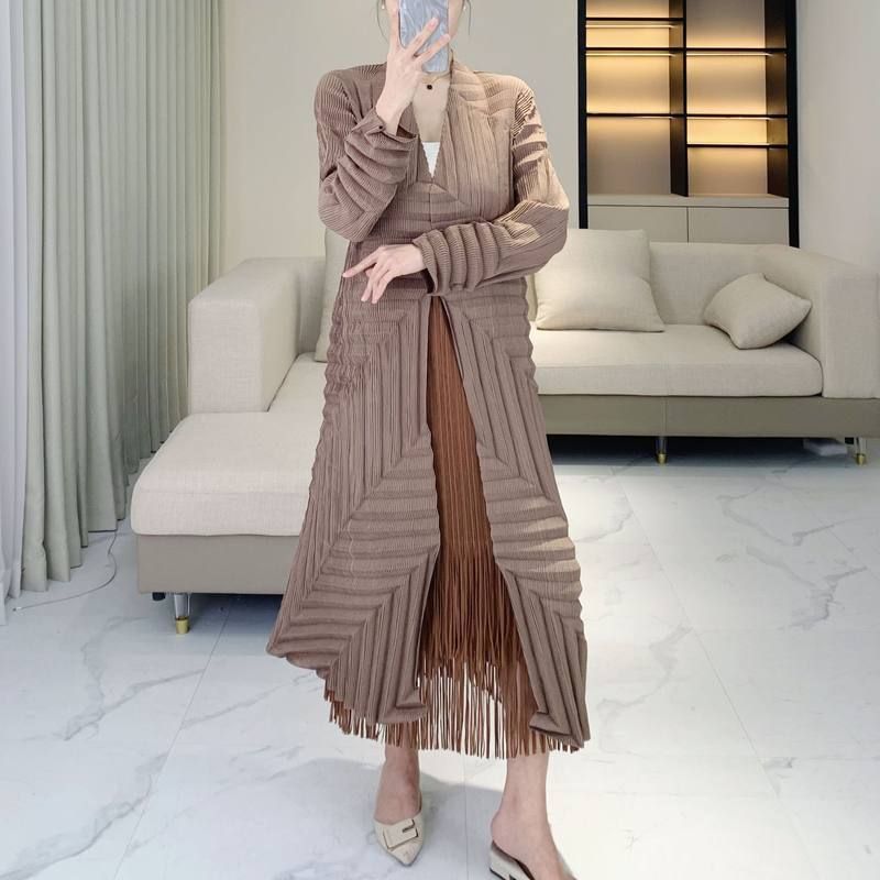 风衣外套女韩版中长款2025春装新款翻领宽松外披休闲百搭褶皱上衣