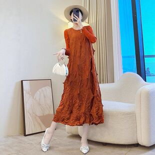 三宅海胆连衣裙大码褶皱新款设计感高端过膝长裙显瘦遮肉纯色裙子