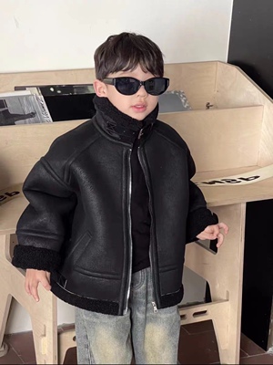 儿童皮毛一体外套2025新款男女童麂皮绒羊羔绒加厚保暖机车潮夹克