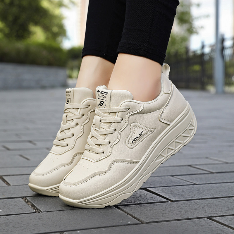 凡得秋冬季韩版休闲运动女鞋防水跑步鞋增高5厘米厚底摇摇旅游鞋,女鞋,松糕（摇摇）鞋,淘宝优惠券,粉丝福利购,淘宝优惠卷