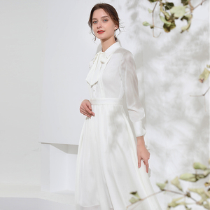 2026春季新款重磅真丝法式气质长袖女裙桑蚕丝塔克条大摆连衣裙