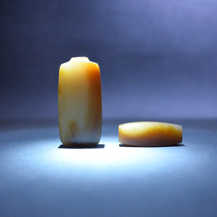 致敬708090新疆和田玉精品且末金山矿红糖白玉平安无事牌子方勒子