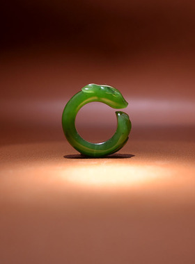 内径17碧玉籽料狐狸戒指挂坠15码