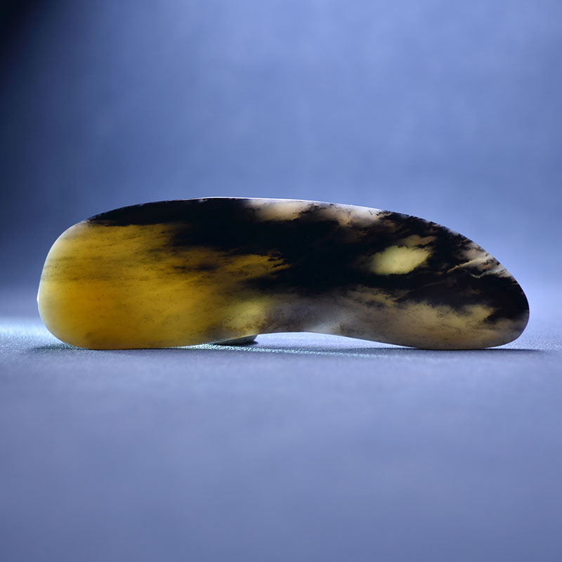 和田玉白皮糖青花籽料楼兰三彩