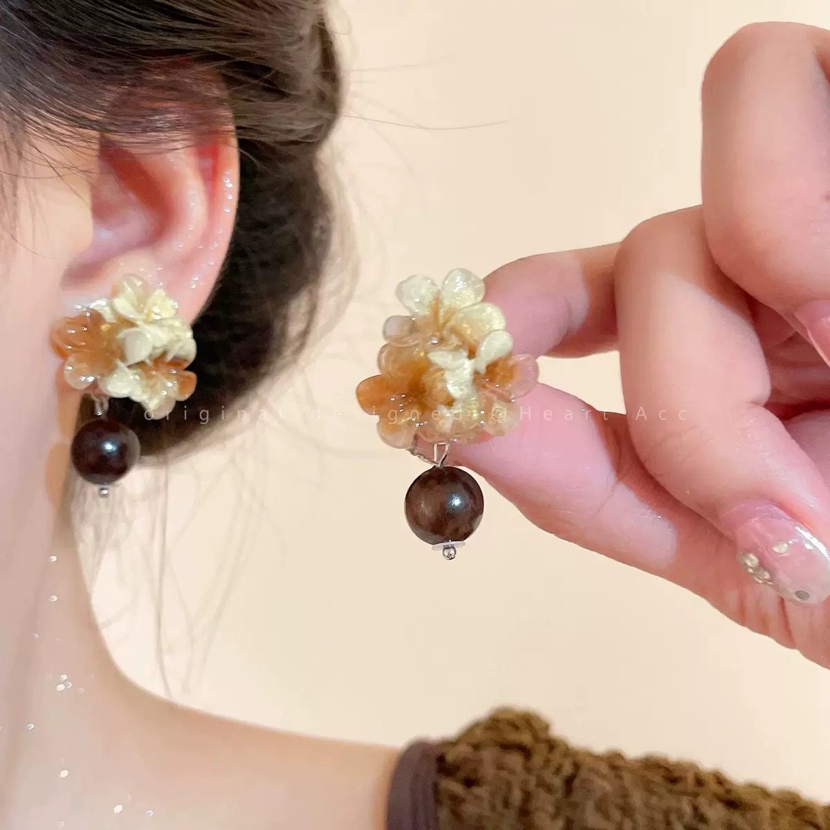 生椰拿铁木花朵耳钉女秋冬美拉德色系花晕氛围感百搭日常耳环,饰品/流行首饰/时尚饰品新,耳环,淘宝优惠券,粉丝福利购,淘宝优惠卷