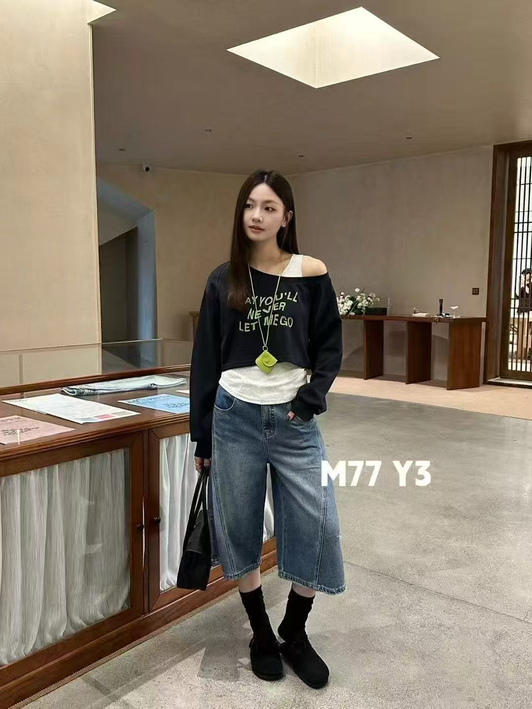 欧洲站南油2025秋季新款时尚百搭宽松显瘦女露肩假两件套卫衣上衣