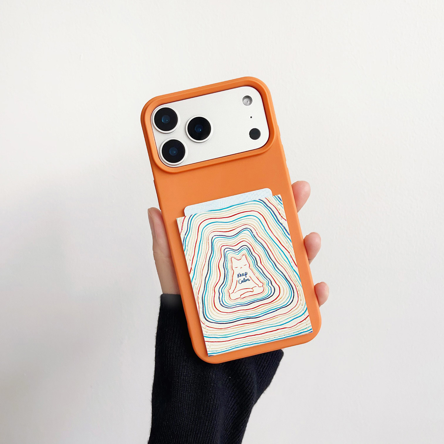 瑜伽打坐猫咪装卡手机壳带卡包iphone17promax独立软皮质插卡16promax交通卡套15/14/13大孔17pro身份证15pro