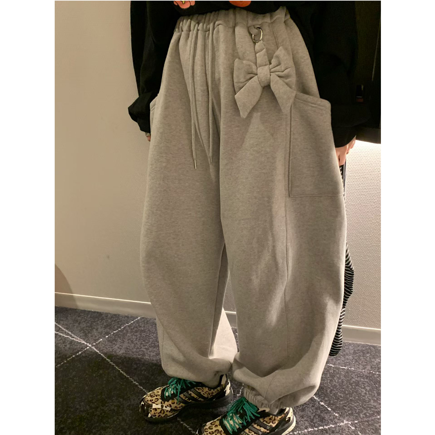 韩国东大门2025秋季新款可爱蝴蝶结抽绳口袋宽松卫裤