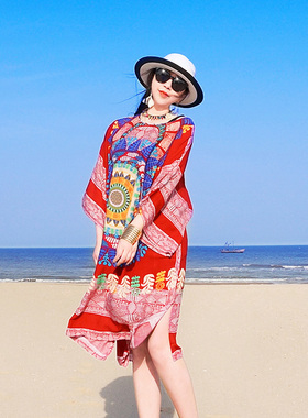 2025年新款复古中长款红色印花沙滩裙大码显瘦海边度假连衣裙女夏