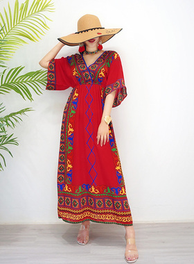 2025春夏新款显瘦连衣裙云南海南三亚红色长裙海边度假沙滩裙子女