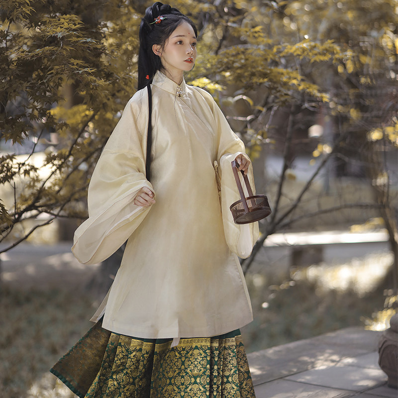 现货醉花间原创明制汉服女瑞羊长袄立领织金纱提花中国风马面裙