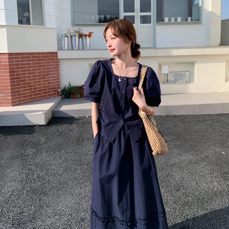 深蓝色设计感泡泡袖衬衫套装裙