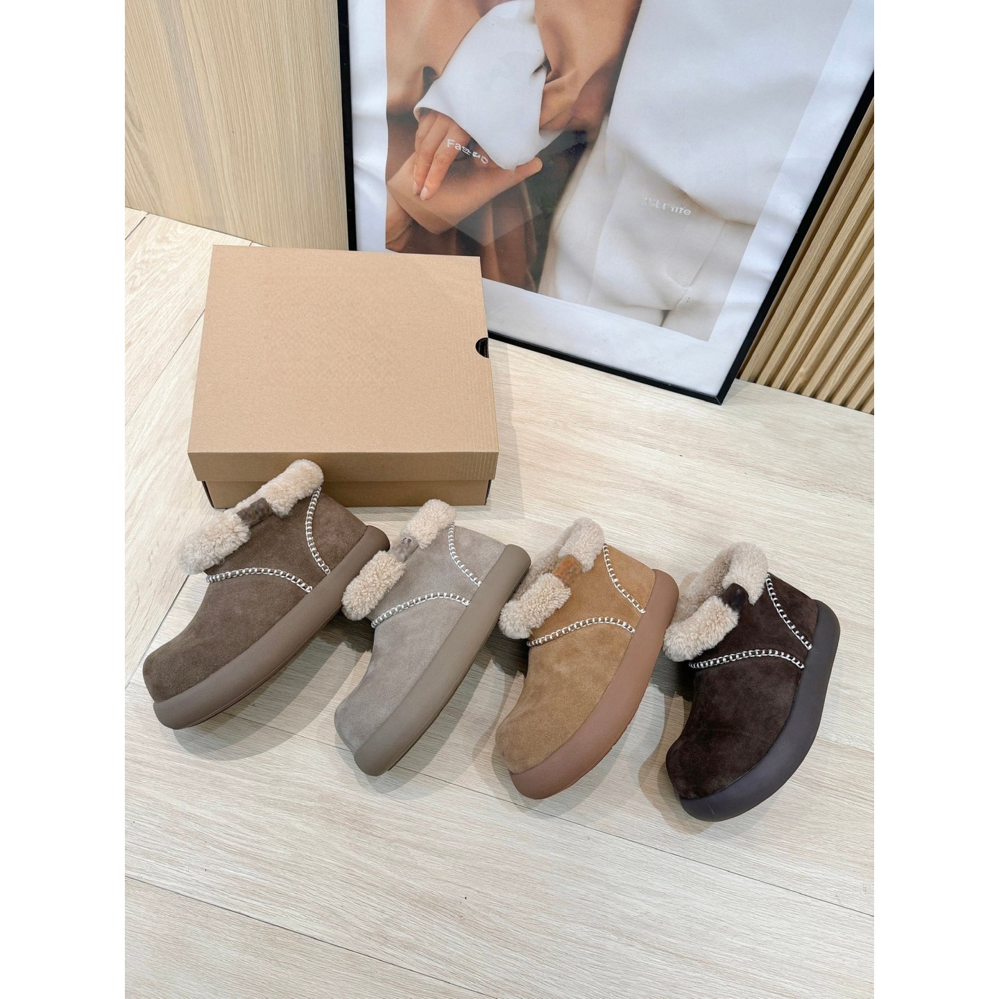 冬季女款加绒加厚平底雪地靴