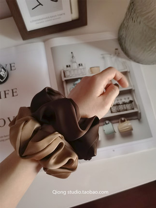 简约耐用好看气质感优质厚缎面大肠圈高弹力ins盘发扎头发圈