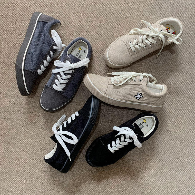 日系极简女低帮百搭帆布鞋