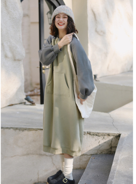 花吉Q559灰绿色懒人穿搭加绒拼色卫衣裙女2026新款秋冬卫衣连衣裙