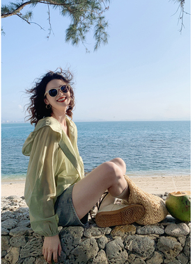 花吉C151青提绿天丝连帽长袖宽松防晒衬衫女2026新款夏灯笼袖外套