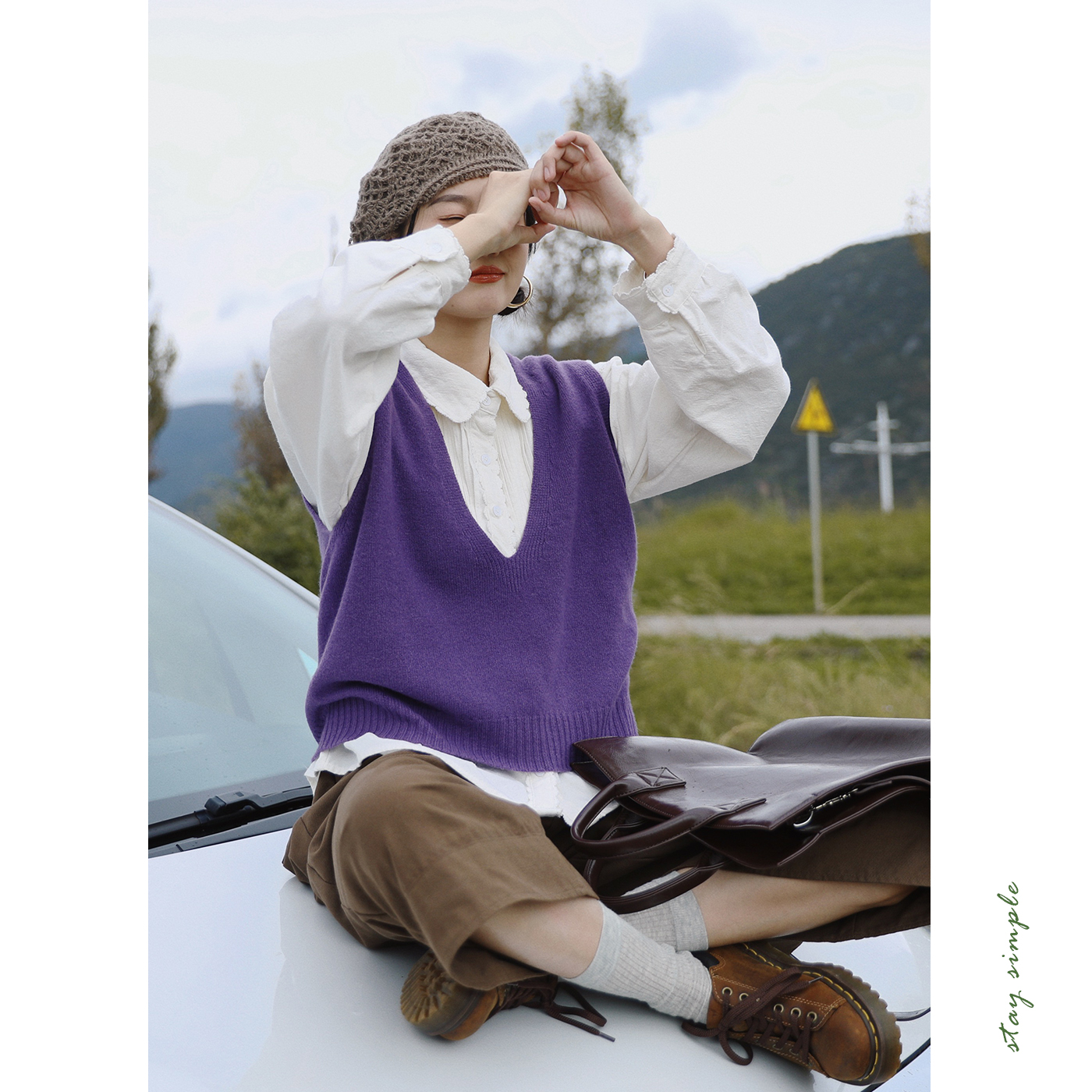 花吉浅灰色美丽诺羊毛V领马甲