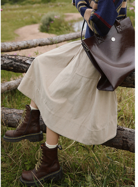 花吉Q561核桃色半松紧日系森女风宽松复古A字半身裙2026新款秋