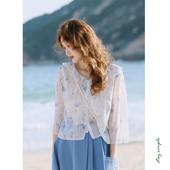 女2025新款 花吉B707浅蓝色清透垂感长袖 宽松碎花荷叶领防晒衬衫