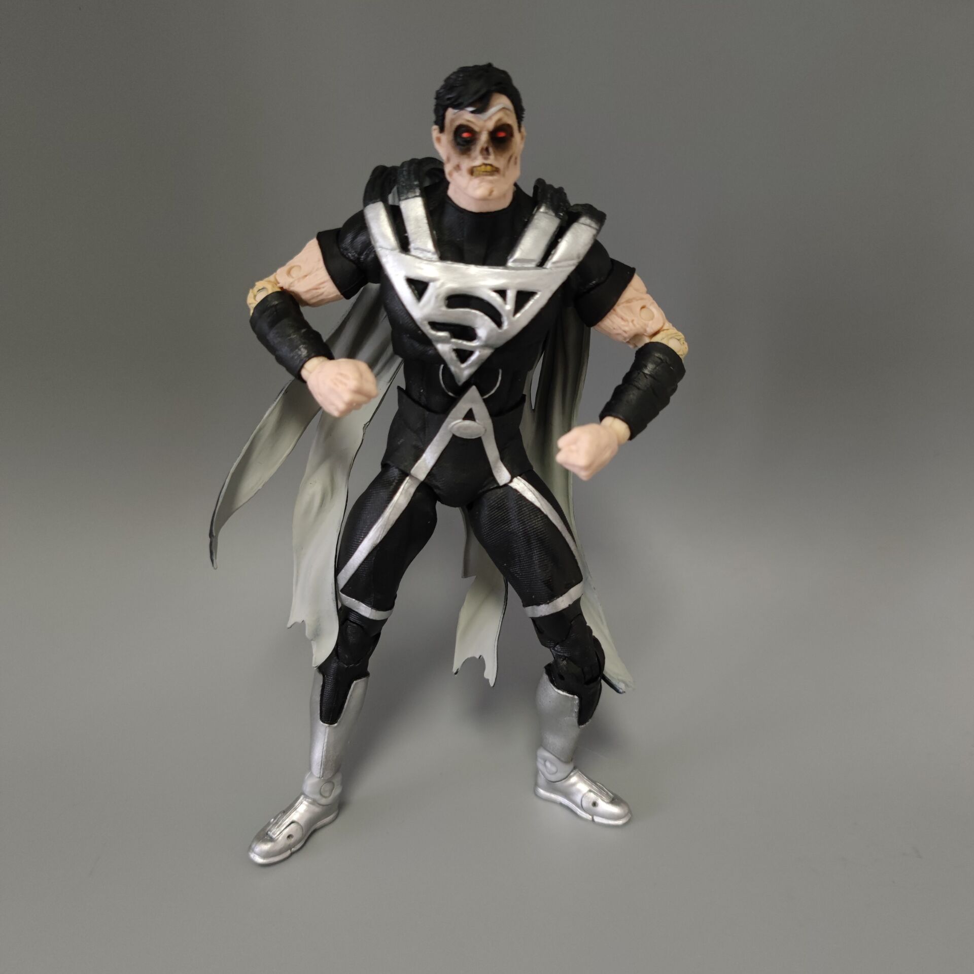 正版散货 mcfarlane 麦克法兰 丧尸黑灯超人 7寸 可动人偶模型摆