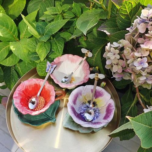 花朵田园釉下彩陶瓷杯带托盘带勺