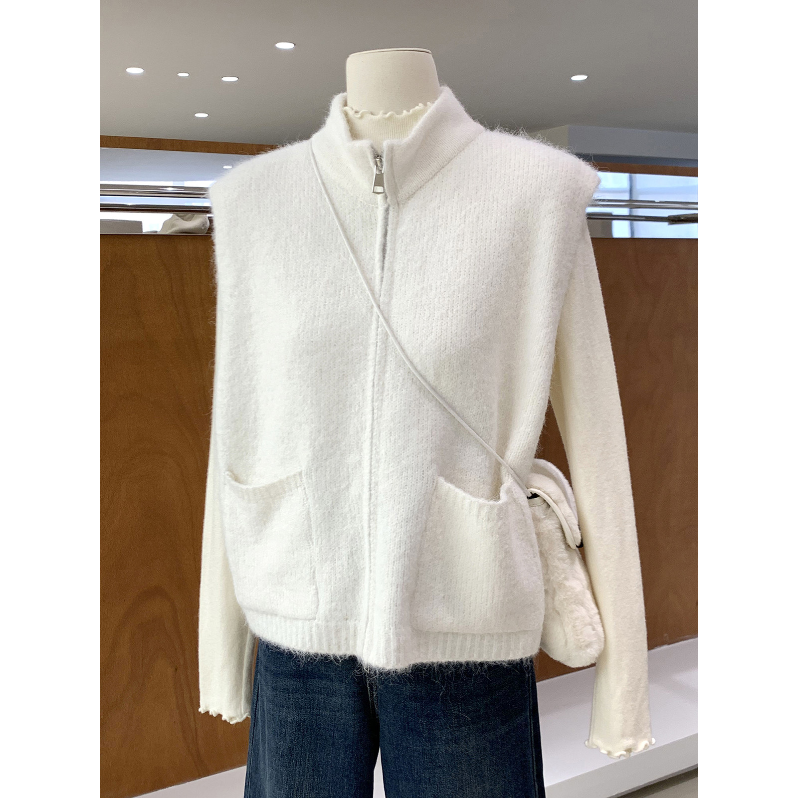 简约风立领双拉链无袖针织马甲外套2026春款叠穿显瘦百搭背心上衣,女装/女士精品,毛针织衫,淘宝优惠券,粉丝福利购,淘宝优惠卷