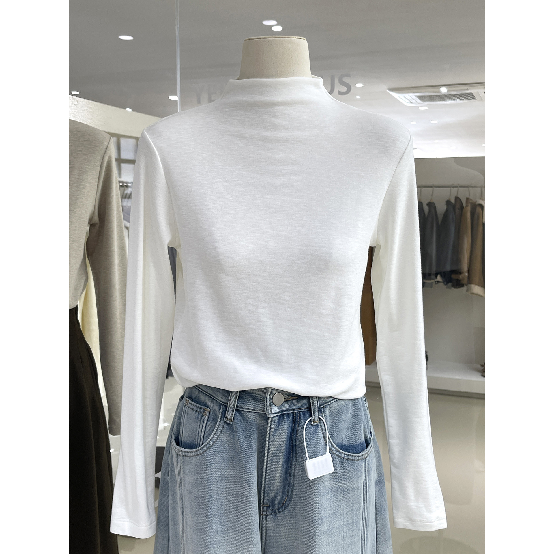 雪花细羊绒加薄绒半高领打底衫