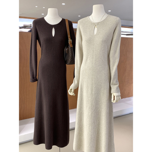 优雅气质圆领镂空设计长袖 极简纯色纸片人裙子 针织连衣裙秋冬新款