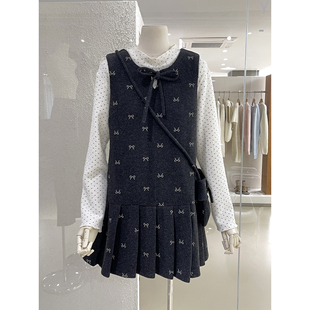 甜美可爱蝴蝶结背心连衣裙2025春款新年氛围红毛呢百褶套裙配包包