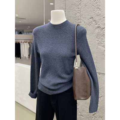 高智感半高领无缝一体羊绒针织衫