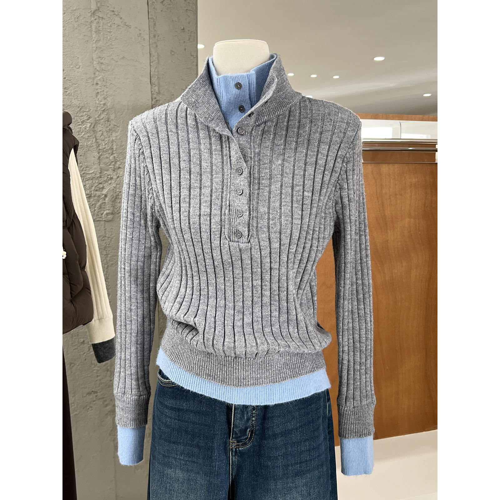 韩系高智风撞色假两件立领毛衣