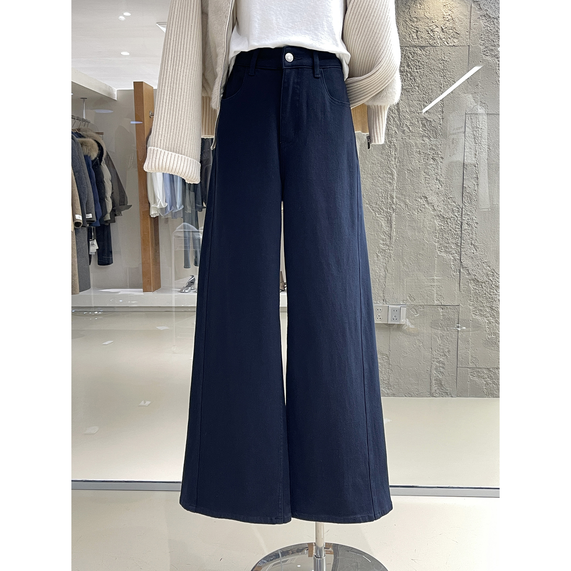 沉稳高级气质四面弹力植绒牛仔裤