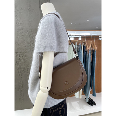 小众轻奢高级质感立体半圆马鞍包