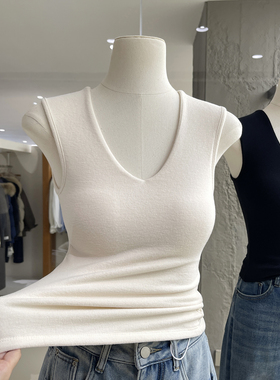 秋冬锁温保暖不臃肿磨毛V领背心可拆卸胸垫修身百搭薄绒打底内搭