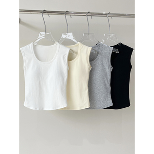 一体胸垫显瘦遮副乳打底衫 背心2026新款 舒适好穿纯色U领无袖 经典