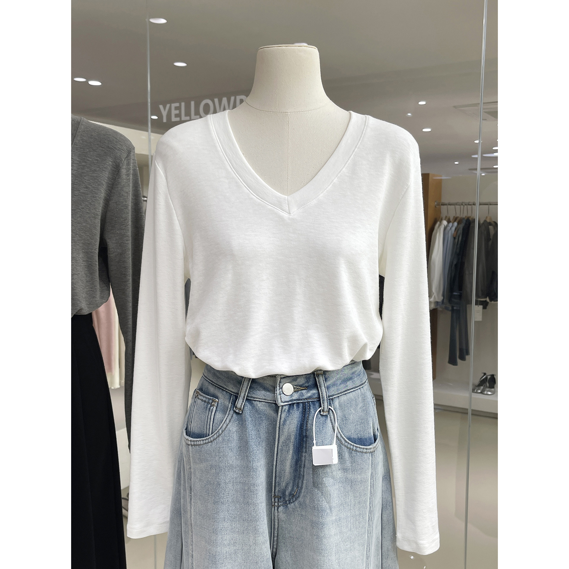 柔软糯叽叽精品雪花细羊绒V领长袖T恤加绒保暖舒适百搭纯色打底衫,女装/女士精品,T恤,淘宝优惠券,粉丝福利购,淘宝优惠卷