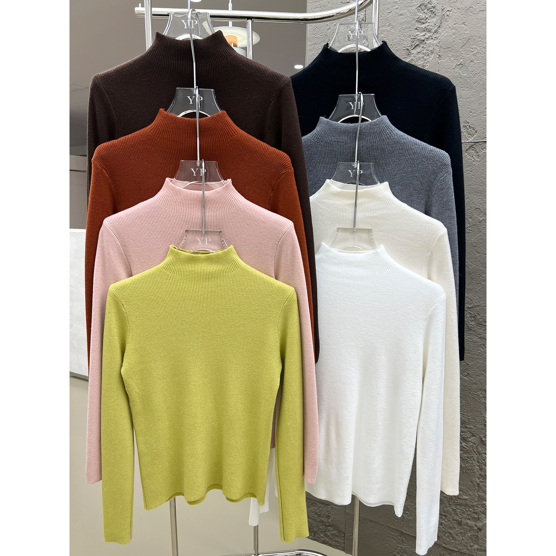 八色任选！纯色半高领长袖针织衫