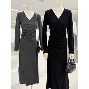 Lady姐感简约风褶皱收腰显瘦V领连衣裙特别漂亮掐腰裙子入秋穿搭