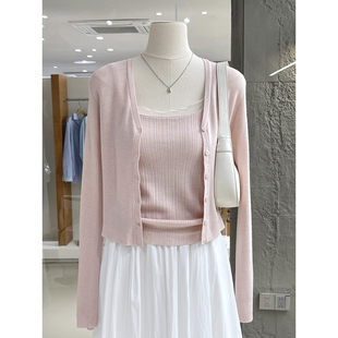 早春纯欲茶系舒适带胸垫针织吊带内搭+同色系针织开衫两件套上衣