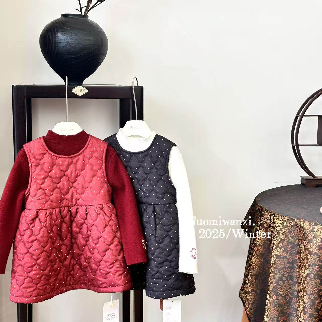 糯米丸子童装女童波点背心裙2025冬款儿童超柔软饼干绣绗线裙子