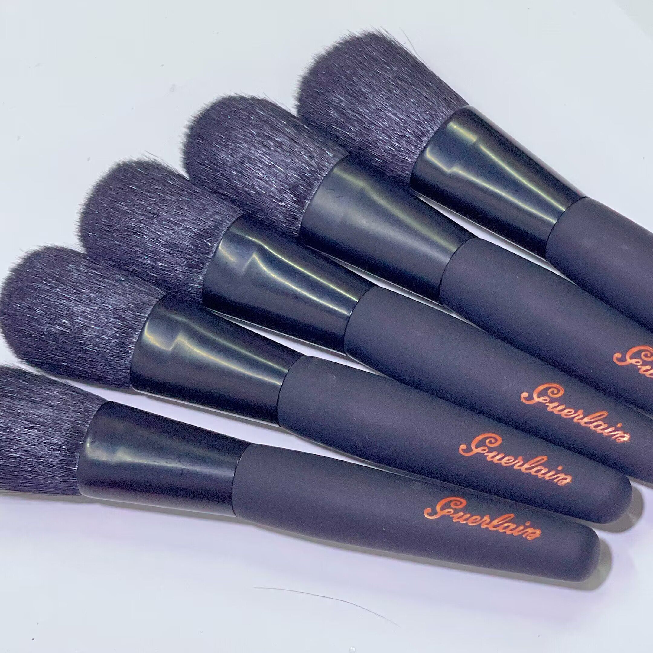 2个包邮女乔家红logo粉饼刷腮红刷高光刷浣熊毛 马毛化妆刷犭虫家