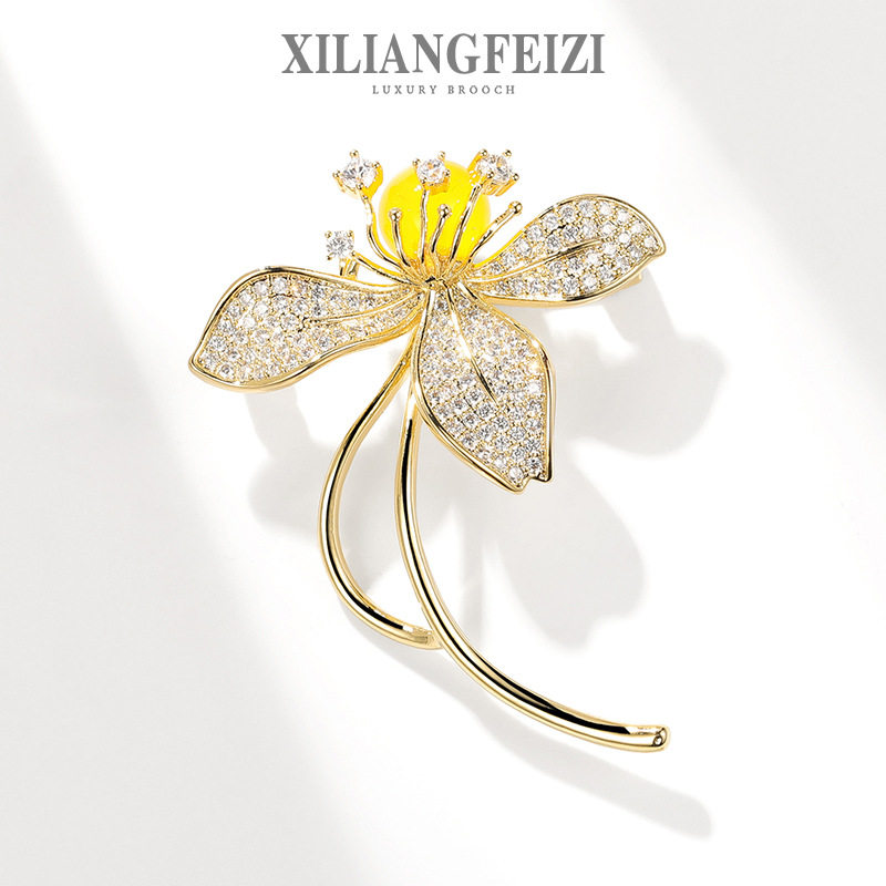 千族银 高档白玉兰花胸针女天然淡水珍珠花卉别针玛瑙配饰别针