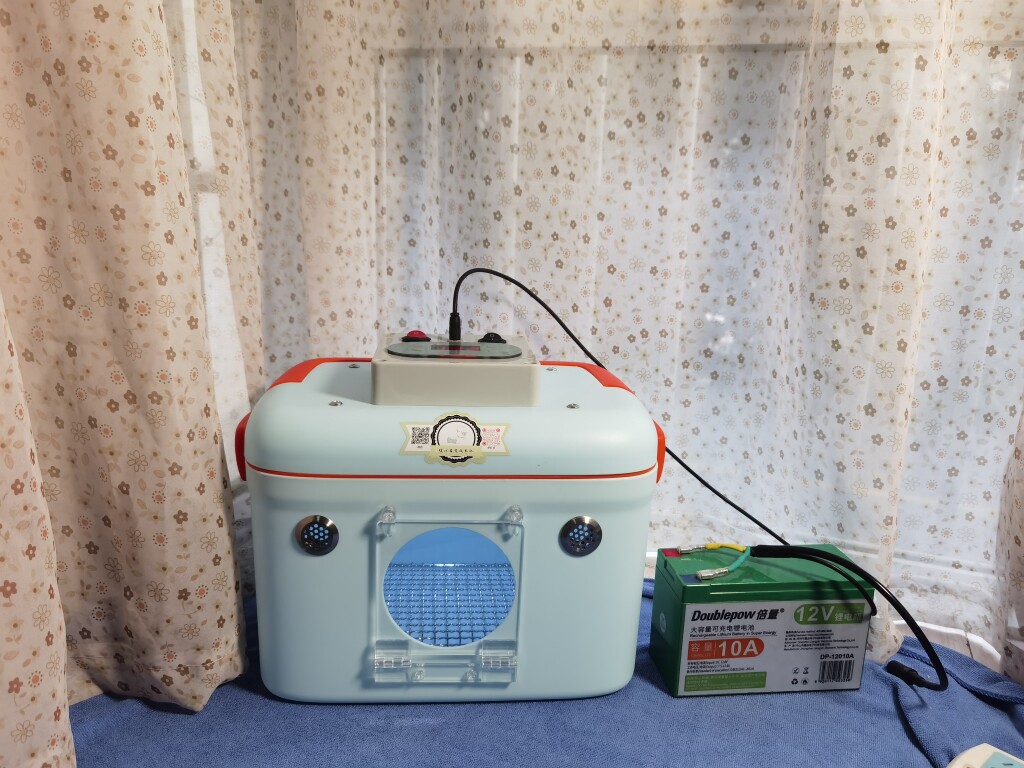 暖心萌宠成长记智能恒温零天鹦鹉PID风暖保温育雏箱车载电池便携