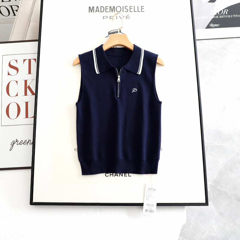 麦系の2025夏季新款设计感小众时尚百搭无袖翻领针织背心女小上衣